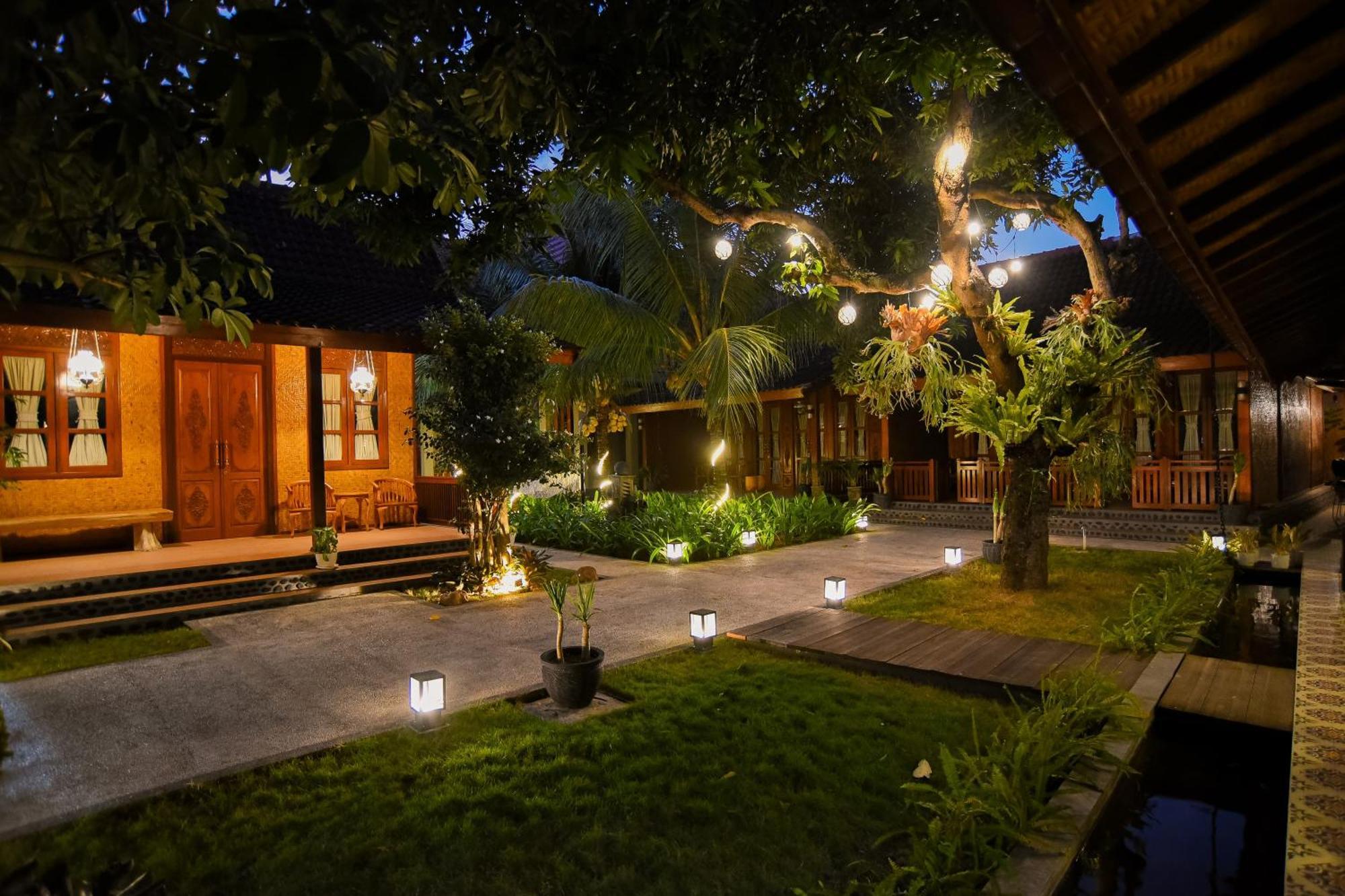 Ndalem Mataram Apartment Banyuwangi  Exterior photo